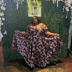 Melody dress in midnight rose!!